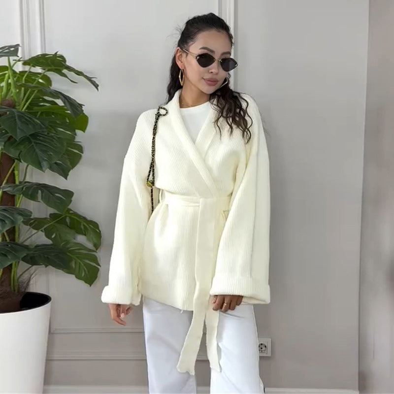 Gezellige Gebreide Dames Jas met Afneembare Riem – Lange Wikkelstijl voor Koude Dagen 3