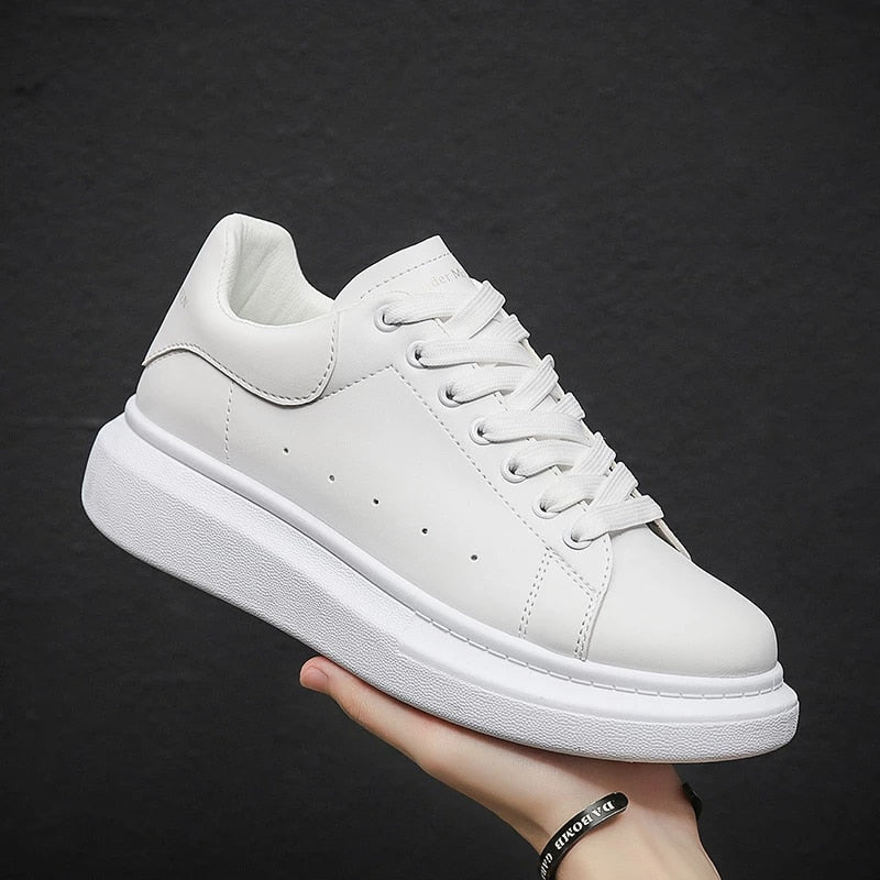 Witte Herensneakers Urban Style van leer met Ergonomische Pasvorm en Schokabsorberende Zool 4