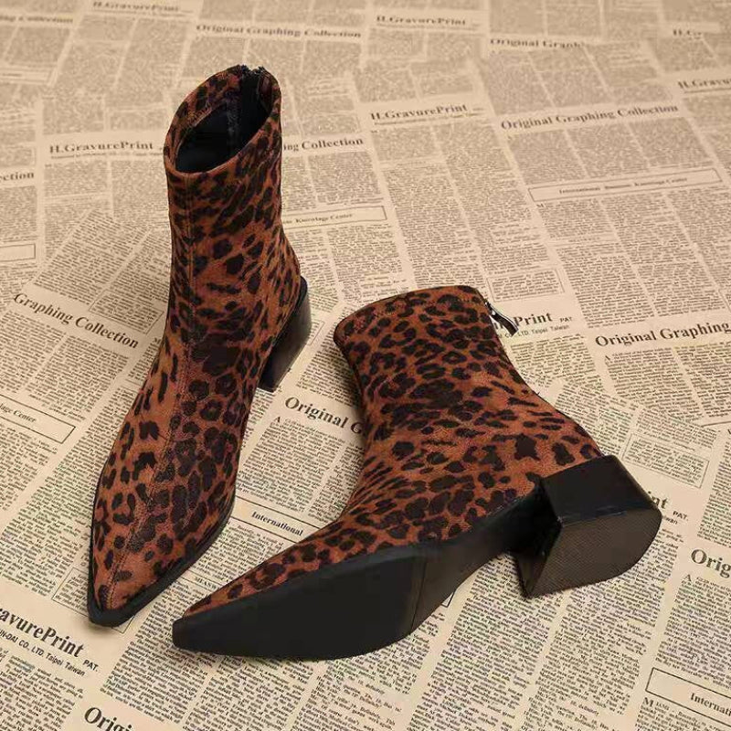 Zwarte Dames Laarzen van Leer met Slank Profiel en Puntige Neus - Elegante Winterlaarzen 0