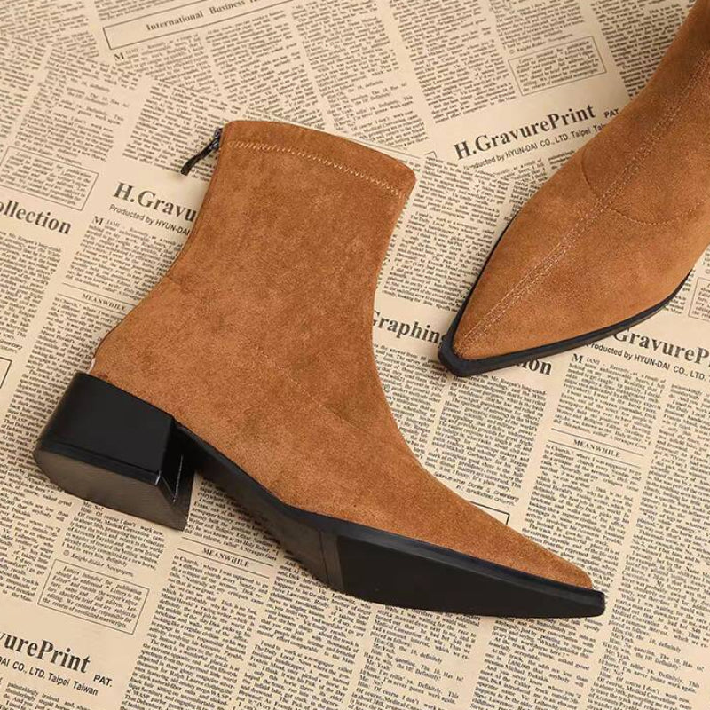 Zwarte Dames Laarzen van Leer met Slank Profiel en Puntige Neus - Elegante Winterlaarzen 7