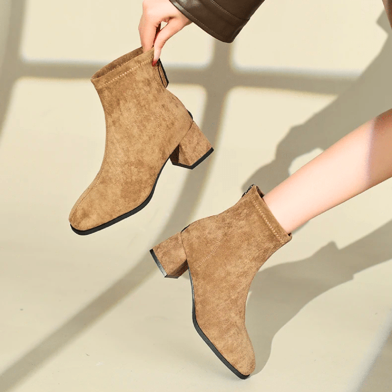 Zwarte Dames Laarzen van Zacht Suède met Middenblokhak en Vierkante Neus – Tijdloos en Comfortabel 8