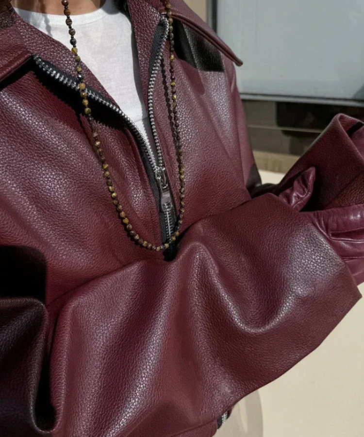 Klassieke Wijnrode Winterjas Dames met Rits – Tijdloos Ontwerp voor Casual en Semi-Formele Gelegenheden 2