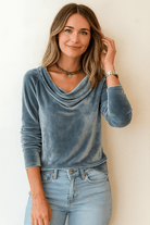 Fluwelen Top met Gedrapeerde Halslijn en Lange Mouwen – Luxe Casual Elegante Blouse 3