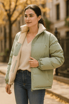 Gewatteerde Lange Dames Jas met Opstaande Kraag en Praktische Zakken – Warme Winterjas voor Koude Dagen 3