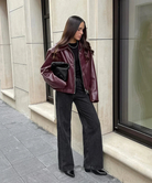 Klassieke Wijnrode Winterjas Dames met Rits – Tijdloos Ontwerp voor Casual en Semi-Formele Gelegenheden 3