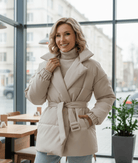 Dames_Jack_Gewatteerd_met_Taille_Riem__Stijlvol_en_Comfortabel_voor_Kantoor_en_Vrije_Tijd_07