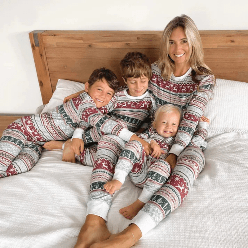 Familie Kerstpyjama Set van Zachte Stof voor Feestelijke Dagen – Gezellige Kerst Pyjama Gezin 0