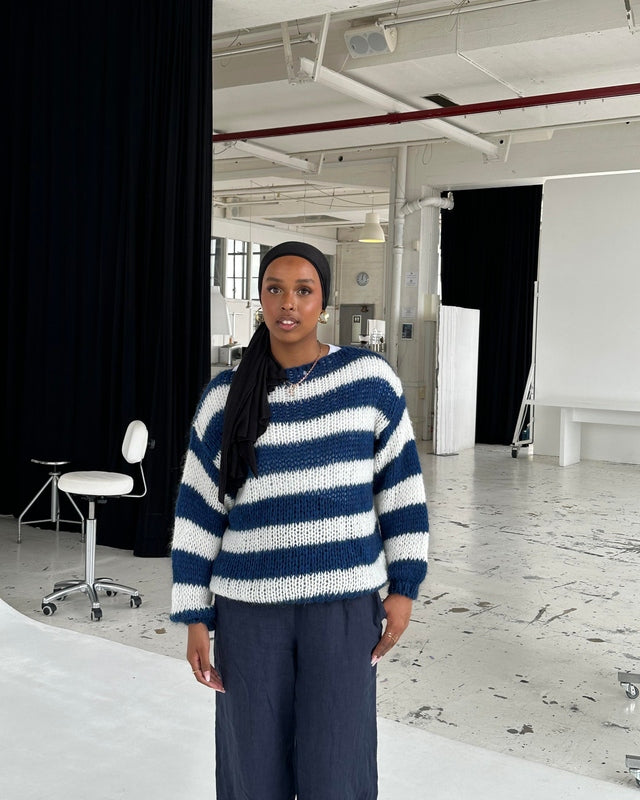 Oversized Gestreepte Trui Dames met Ronde Halslijn - Comfortabele Casual Mode in Marineblauw, Groen, Roze en Grijs 5