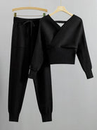 Tweedelige Set Dames Katoenmix met Overslagtrui en Taps Toelopende Joggingbroek – Casual en Verfijnd 1