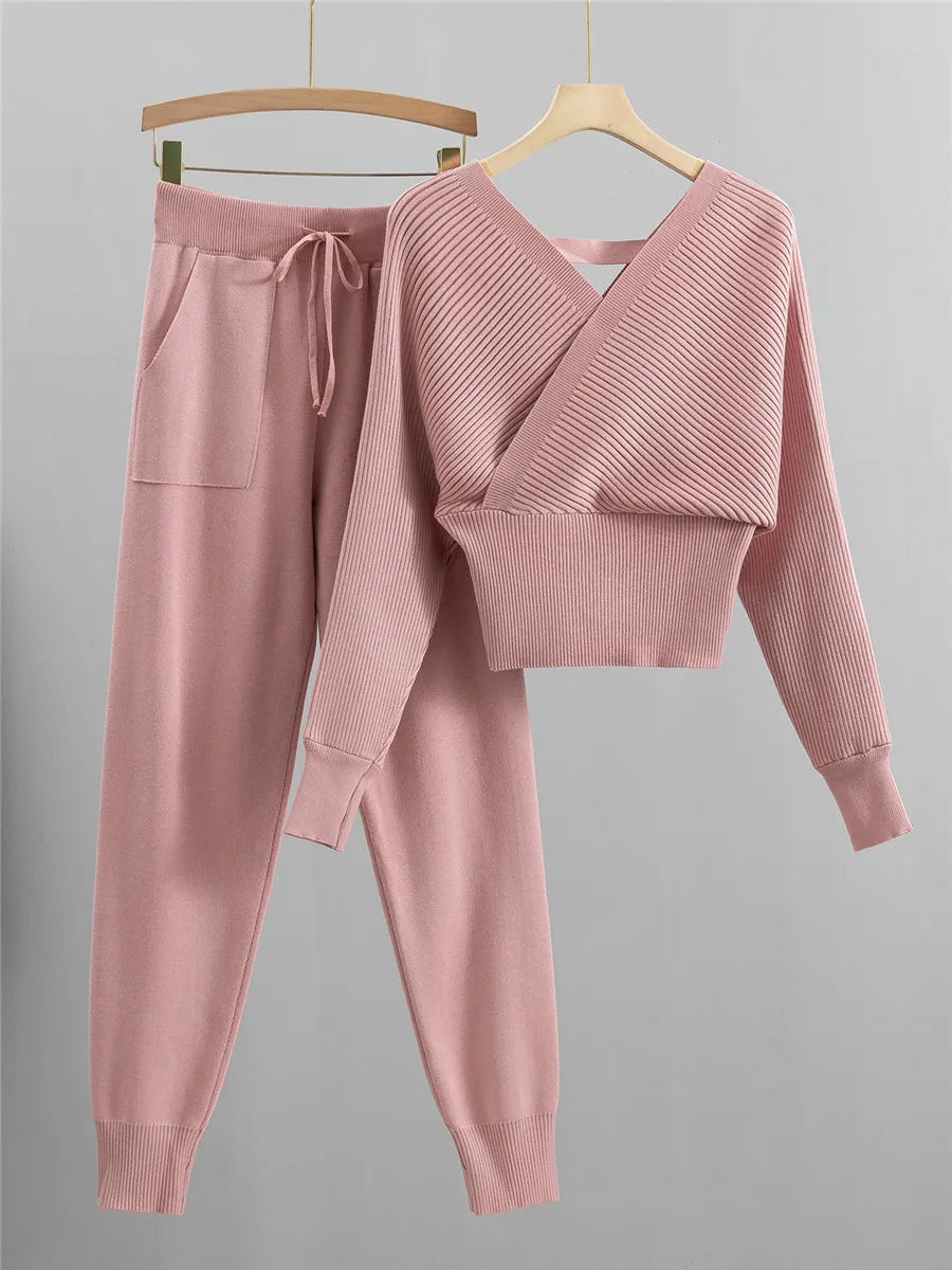 Tweedelige Set Dames Katoenmix met Overslagtrui en Taps Toelopende Joggingbroek – Casual en Verfijnd 3