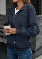 Waterdichte Lange Trenchcoat Dames met Capuchon in Zwart – Perfect voor Buitenactiviteiten en Wandelingen 7