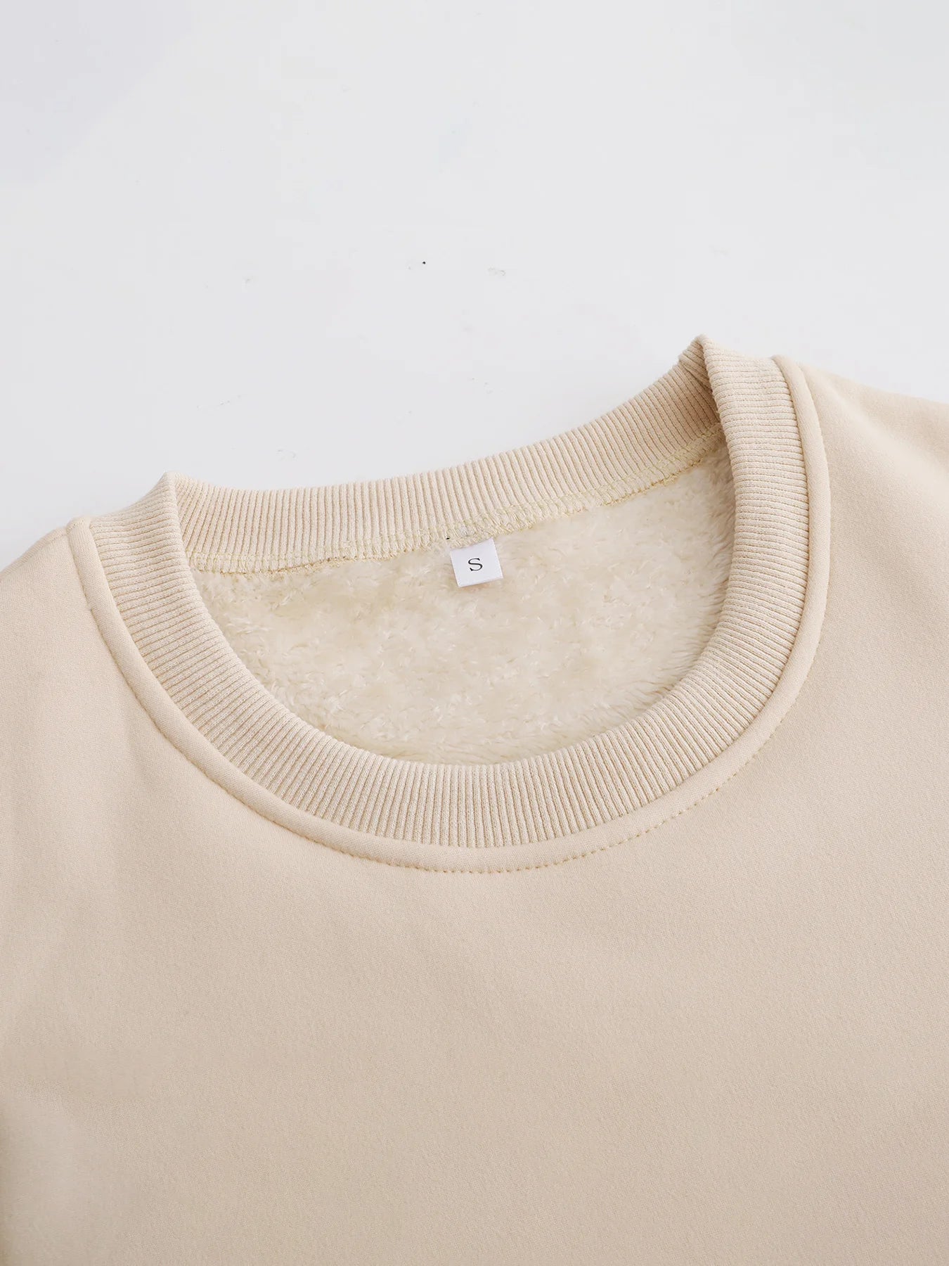 Winter Loungepak Dames met Ruime Pasvorm en Hoogwaardige Isolatie – Comfortabel en Modieus voor Koude Dagen 4