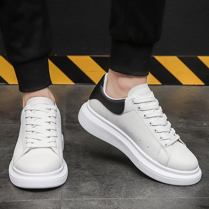 Witte Herensneakers Urban Style van leer met Ergonomische Pasvorm en Schokabsorberende Zool 2