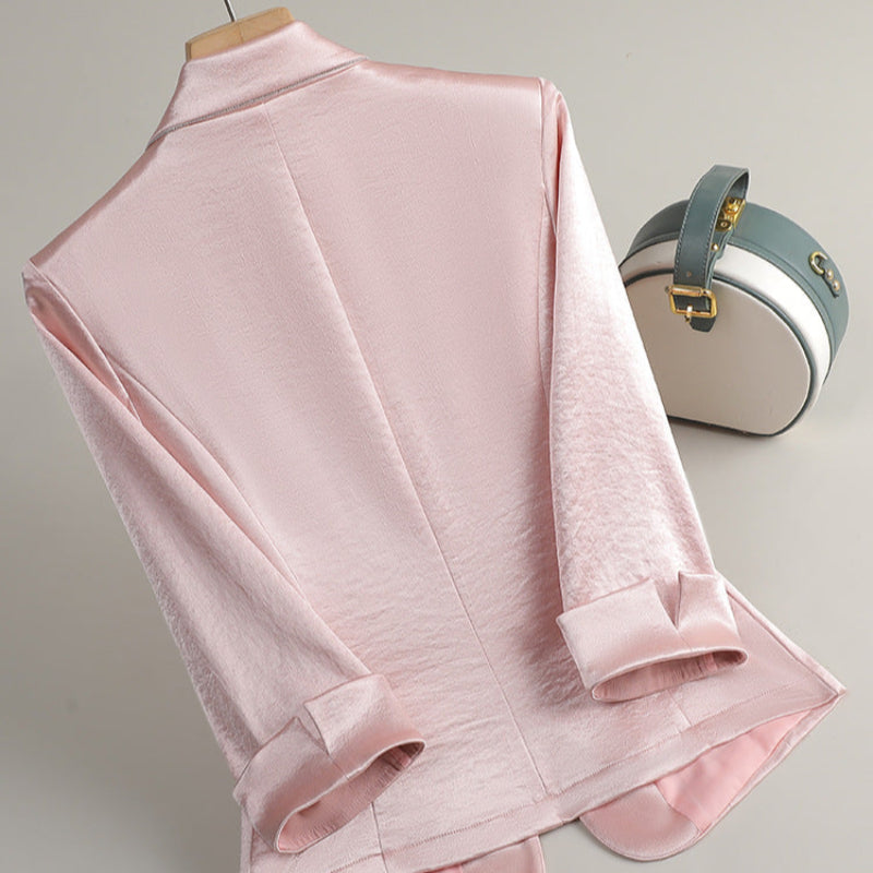 Zijden Blazer Dames met Glanzende Afwerking – Modern en Elegant voor Elke Gelegenheid 4