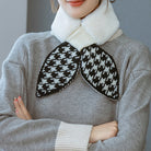 Zwarte Sjaal Dames van Pluche en Nepkonijnenbont – Zacht en Warm voor de Winter, 82 x 10 cm 1