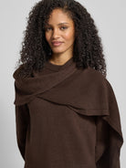 Gebreide Trui met Sjaal – Elegante en Zachte Damestrui-03