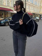 Gebreide Dames Trui van Zachte Stof – Tijdloos Ontwerp voor Koude Dagen, Verkrijgbaar in Meerdere Maten 2